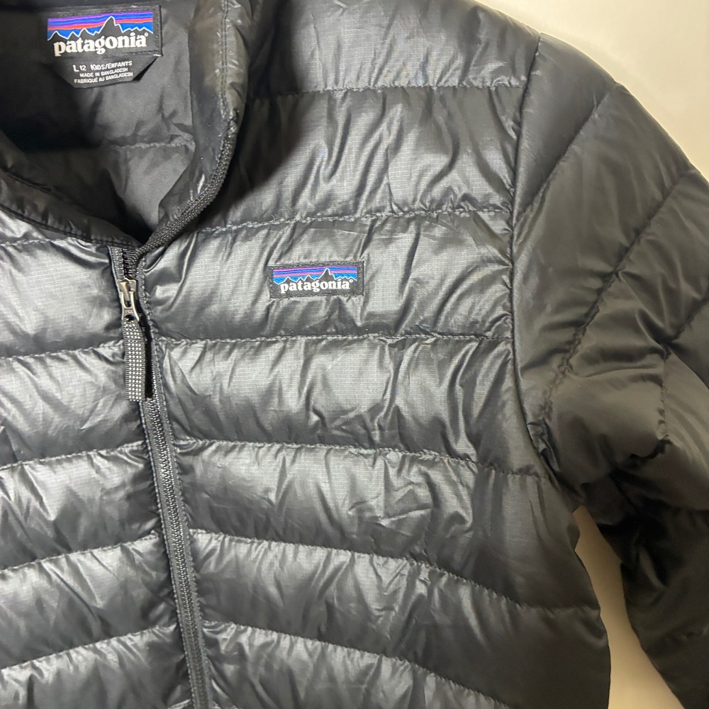Patagonia Kids Down Sweater Jacket Size L 12 Black Puffer Coat - Picture 4 of 6